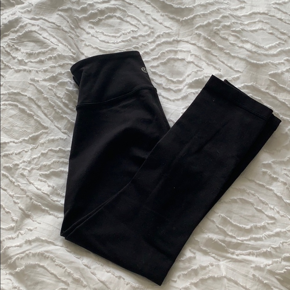 Lululemon Mid Rise Wunder Under Crop